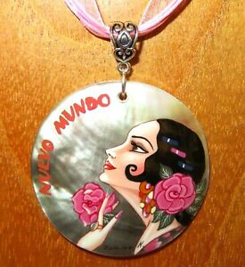 ジュエリー・アクセサリー フラメンコダンサーペンダントメインハルスペインヴィンテージレビューpendentif flamenco danseuse veritable main peint coque espagne vintage revue