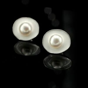 【送料無料】ジュエリー・アクセサリー イヤリングシルバーホワイトパールエッグカルチャーフラットbou..