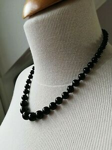【送料無料】ジュエリー・アクセサリー ヴィンテージガラスビーズネックレスcollier vintage noir en perle de verre