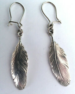 【送料無料】ジュエリー・アクセサリー シルバーイヤリングboucles doreilles en argent en forme de p..