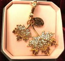 【送料無料】ジュエリー・アクセサリー チャームブレロックジューシークチュールゴールデンメープルリーフcharm breloque juicy couture feuilles derable dore