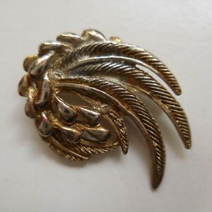 【送料無料】ジュエリー・アクセサリー ブローチフェザーメタルゴールドヴィンテージデザインフランスb..