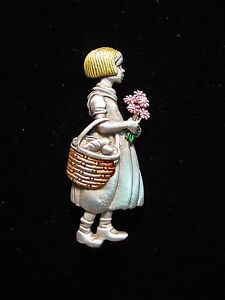 楽天hokushin【送料無料】ジュエリー・アクセサリー ジョネットジュエリーシルバーピューターピンjj jonette jewelry silver pewter little girl carrying flowers pin