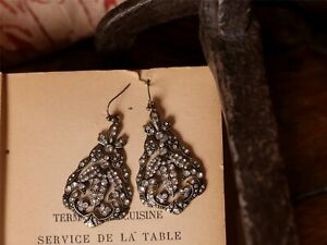 【送料無料】ジュエリー・アクセサリー イヤリングゴールデンアンティークストラスチフレヴィンテージドロップboucles doreilles crochet dore antique strass cisele poire goutte vintage x8