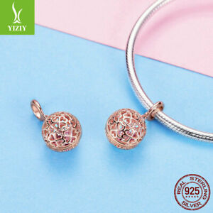 hokushinの【送料無料】ジュエリー・アクセサリー チャームウーマンスターリングシルバーモーションクローバーキュービックジルコンauthentic 925 sterling silver motion clover aaa cubic zircon pendant charm women｜アングル2