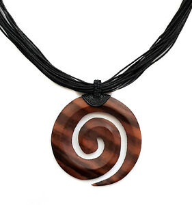 【送料無料】ジュエリー・アクセサリー ハンドスパイラルソノウッドマオリピースコードネックレス