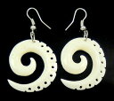 【送料無料】ジュエリー・アクセサリー ダングルドロップフックイヤリングマオリピースhand carved maori peace pendant dangle ...