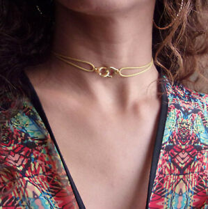 【送料無料】ジュエリー・アクセサリー ラスドクーアンバーコードcollier ras de cou menotte dore et cordon ambre reglable