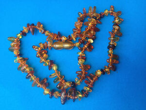 【送料無料】ジュエリー・アクセサリー アンバーカラーアンバーネックレス