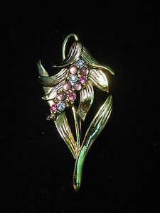 【送料無料】ジュエリー・アクセサリー ジョネットジュエリーブライトゴールドピューターベルフラワーピンjj jonette jewelry bright gold pewter jeweled bell flower pin