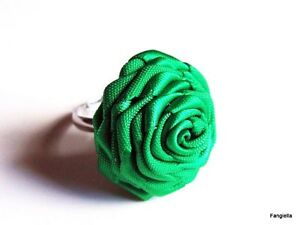 【送料無料】ジュエリー アクセサリー リングサタンリングbague pour une rose en satin vert sur anneau reglable argente une jolie fleur e