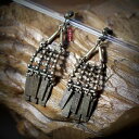 boucles doreilles clips tassel fringe metal punk ancien styl original cadeau b6イヤリングクリップタッセルフリンジメタルパンクオールドシルオリジナル※注意※NYからの配送になりますので2週間前後お時間をいただきます。人気の商品は在庫が無い場合がございます。ご了承くださいませ。サイズの種類の商品は購入時の備考欄にご希望のサイズをご記載ください。　携帯メールでの登録ですと楽天からのメールが届かない場合がございます。