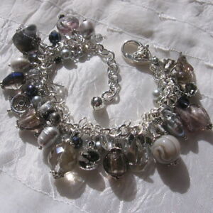 ジュエリー・アクセサリー グレーブレスレットガラスブレロケスチェーンシルバーレアパールbracelet gris 19cm4mm verre breloques chaine mousqueton argentes ≪perle rare≫