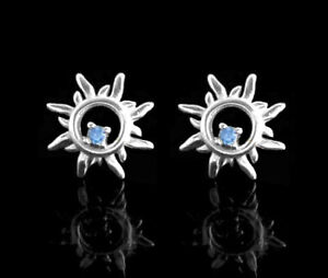 【送料無料】ジュエリー・アクセサリー イヤリングリトルノミサンサーティスシルバーマッシブboucles doreilles petites puces soleils sertis argent massif 925 femme ou fille