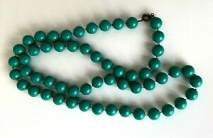 collier vintage perle plastique vert bleu neuf62cm 9mmmコリアーヴィンテージプラスチックパール※注意※NYからの配送になりますので2週間前後お時間をいただきます。人気の商品は在庫が無い場合がございます。ご了承くださいませ。サイズの種類の商品は購入時の備考欄にご希望のサイズをご記載ください。　携帯メールでの登録ですと楽天からのメールが届かない場合がございます。