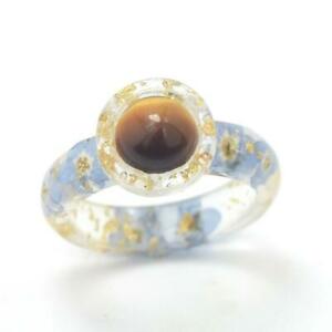 【送料無料】ジュエリー・アクセサリー リングミオソティスフラワータイガーアイカボションサイズbague resine, fleur de myosotis, cabochon ?il de tigre, taille 43 a 76