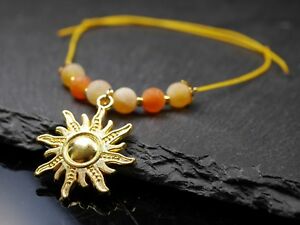 bracelet avec perles en verre et sun breloque orange or jauneガラスパールサンブレロックブレスレットオレンジイエロー※注意※NYからの配送になりますので2週間前後お時間をいただきます。人気の商品は在庫が無い場合がございます。ご了承くださいませ。サイズの種類の商品は購入時の備考欄にご希望のサイズをご記載ください。　携帯メールでの登録ですと楽天からのメールが届かない場合がございます。