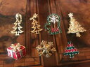 【送料無料】ジュエリー・アクセサリー ヴィンテージロットクリスマスツリースノーフレークピンイヤリングvintage lot christmas tree snowflake gift pin amp; earrings