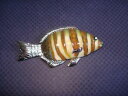 broche poisson vintage broochブローチフィッシュヴィンテージブローチ※注意※NYからの配送になりますので2週間前後お時間をいただきます。人気の商品は在庫が無い場合がございます。ご了承くださいませ。サイズの種類の商品は購入時の備考欄にご希望のサイズをご記載ください。　携帯メールでの登録ですと楽天からのメールが届かない場合がございます。