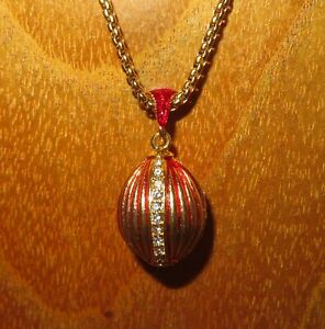 【送料無料】ジュエリー・アクセサリー ペンダントエッグレッドエナメルスワロフスキークリスタルネッ..