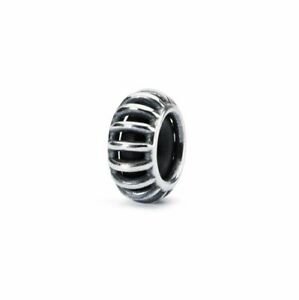 moda trollbeads stop sole tagbe10164ファッショントロールビードストップサンタグベ※注意※NYからの配送になりますので2週間前後お時間をいただきます。人気の商品は在庫が無い場合がございます。ご了承くださいませ。サイズの種類の商品は購入時の備考欄にご希望のサイズをご記載ください。　携帯メールでの登録ですと楽天からのメールが届かない場合がございます。