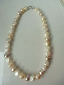 【送料無料】ジュエリー・アクセサリー パールbella collana__madreperla__colorate perle __ 45cm__