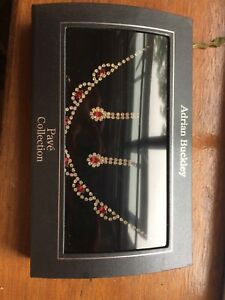 【送料無料】ジュエリー・アクセサリー エイドリアンバックリーパヴェコレクションレッドゴールドコス..