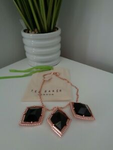 ジュエリー・アクセサリー テッドベイカーローズブラックゴールドレジンパールネックレスバッグlotto n ted baker rose oro nero resina dichiarazione collana di perle con sacchetto regalo