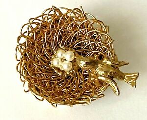 ジュエリー・アクセサリー ニドドワゾーアベックオウフスドレヴィンテージパールbroche nid doiseau avec oeufs dore perle vintage 3,4cm