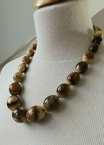 【送料無料】ジュエリー・アクセサリー グロスコリアーヴィンテージアンシュートドコルヌドボビングロスペールgros collier vintage en chute de corne de bovin, grosse perles 【送料無料】ジュエリー・アクセサリー グロスコリアーヴィンテージアンシュートドコルヌドボビングロスペールgros collier vintage en chute de corne de bovin, grosse perles