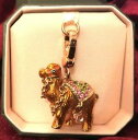 【送料無料】ジュエリー・アクセサリー チャームブレロックジューシークチュールチャモーカドレcharm breloque juicy couture chameau camel dore