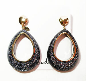 【送料無料】ジュエリー・アクセサリー ブラックレジンゴールドレジンイヤリングドロップソディニorecchino a perno in resina nera a goccia vuota sodini