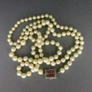 【送料無料】ジュエリー・アクセサリー ホワイトゴールドルビークロージングアコヤパールネックレスakoya collana perle con chiusura di 750 oro bianco e rubini