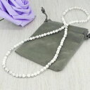 fatto a mano naturale 4mm howlite gemma chakra stretch collana e sacchetto di vellutoミリメートルハウライトジェマチャクラストレッチネックレスベルベットバッグ※注意※NYからの配送になりますので2週間前後お時間をいただきます。人気の商品は在庫が無い場合がございます。ご了承くださいませ。サイズの種類の商品は購入時の備考欄にご希望のサイズをご記載ください。　携帯メールでの登録ですと楽天からのメールが届かない場合がございます。