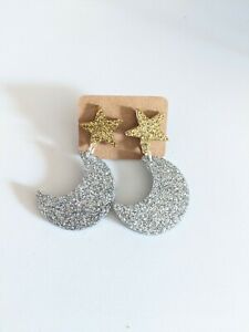 【送料無料】ジュエリー・アクセサリー ゴールドシルバーレジンクリスマススタームーンペンダントイヤリングfatto a mano in resina glitterate oro argento grande orecchini pendenti luna stella di nat