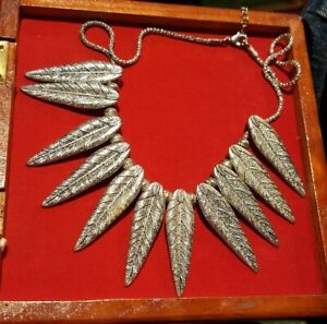 【送料無料】ジュエリー・アクセサリー コスチュームデザインリーフメタルネックレスcostume design foglia collana di metallo