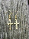 【送料無料】ジュエリー・アクセサリー グッドコーズゴールドクロスクロスチャームドロップイヤリングgood cause oro crosscroce charm ...