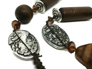 hokushinの【送料無料】ジュエリー・アクセサリー ウーマンブラウンビッグステートメントビーズネックレスエングレーブドワイヤーディスクシルバートーンdonna marrone grande dichiarazione collana perline con filo inciso dischi｜アングル2