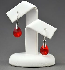 【送料無料】ジュエリー・アクセサリー ミニパールスワロフスキークリスタルシルバーイヤリング* mini pera * orecchini dargento realizzato con cristalli swarovskicolori 12 mm uk