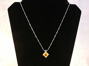 【送料無料】ジュエリー・アクセサリー オーストリアクリスタルホワイトゴールドスクエアネックレスコ..