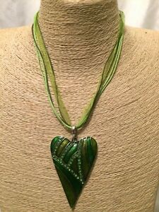 【送料無料】ジュエリー・アクセサリー ロープマルチカラークリスタルグリーンハートペンダントネックレスdichiarazione da donna multi colore verde di cristallo cuore ciondolo collana in tessuto co