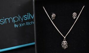 【送料無料】ジュエリー・アクセサリー シルバースターリングジョンリチャーズフラワーデザイナーネックレスイヤリングbeautiful argento sterling jon richards designer fiore collana e orecchini