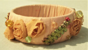 【送料無料】ジュエリー・アクセサリー ブレスレットシルクポリッシュクリスタルローズトリムbraccialetto fatto a mano, avvolta in seta color pesca, fuoco lucido cristalli amp; rose trim b5