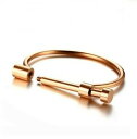 【送料無料】ジュエリー・アクセサリー ネイルブレスレットウーマンゴールドスチールゴールドローズブラックm bracciale rigido chiodo 4 colori donna oro acciaio oro rosa nero