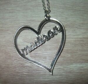 【送料無料】ジュエリー・アクセサリー マディソンネックレスパーソナライズ