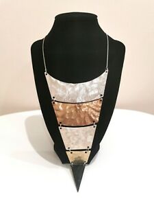 【送料無料】ジュエリー・アクセサリー ゴールドトーンテクスチャシルバーブロンズトライバルパネルネ..