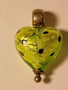 【送料無料】ジュエリー・アクセサリー ムラーノグラスシルバースターリンググリーンハートペンダントmurano glass argento sterling ciondolo a forma di cuore verde
