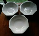 【送料無料】キッチン用品・食器・調理器具・陶器 ジョンソンブラザーズイングランド八角形シリアルボウルロットヘリテージホワイトプリスティンJohnson Brothers England Octagonal 7 CEREAL BOWL LOT 3 Heritage White PRISTINE(3)