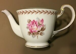 【送料無料】キッチン用品・食器・調理器具・陶器　レアヴィンテージティーポットノリタキローズモント中国ノーリッドトップ Rare Vintage Tea Pot Noritake ROSEMONT 5048 China No Lid / Top