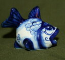 Vintage small hand made porcelain fish figurineヴィンテージ小手作り磁器魚の置物※注意※NYからの配送になりますので2週間前後お時間をいただきます。人気の商品は在庫が無い場合がございます。ご了承くださいませ。サイズの種類の商品は購入時の備考欄にご希望のサイズをご記載ください。　携帯メールでの登録ですと楽天からのメールが届かない場合がございます。